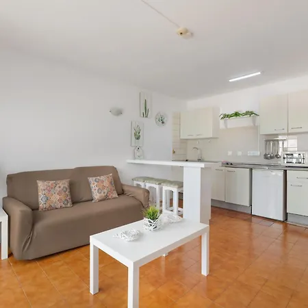 La Florida Nyaraló *